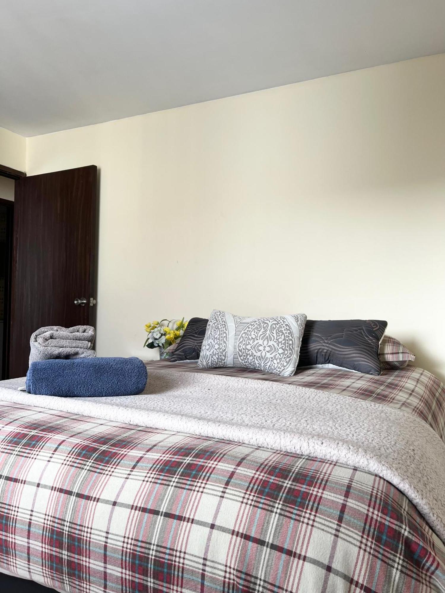 Apartamento Departamento acogedor en la mejor zona de La Paz Exterior foto